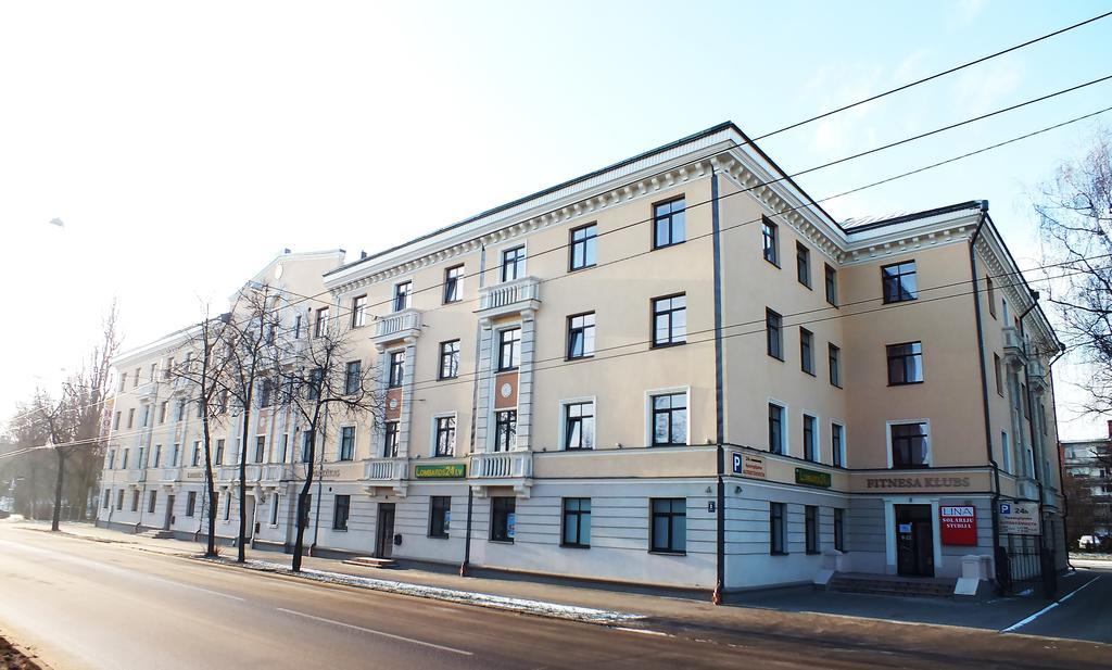 Apalenis Hotel Рига Екстериор снимка