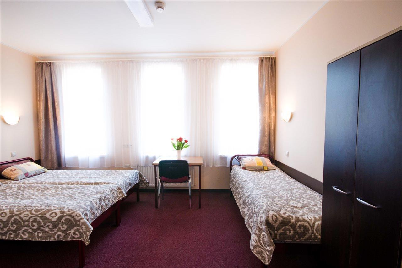 Apalenis Hotel Рига Екстериор снимка