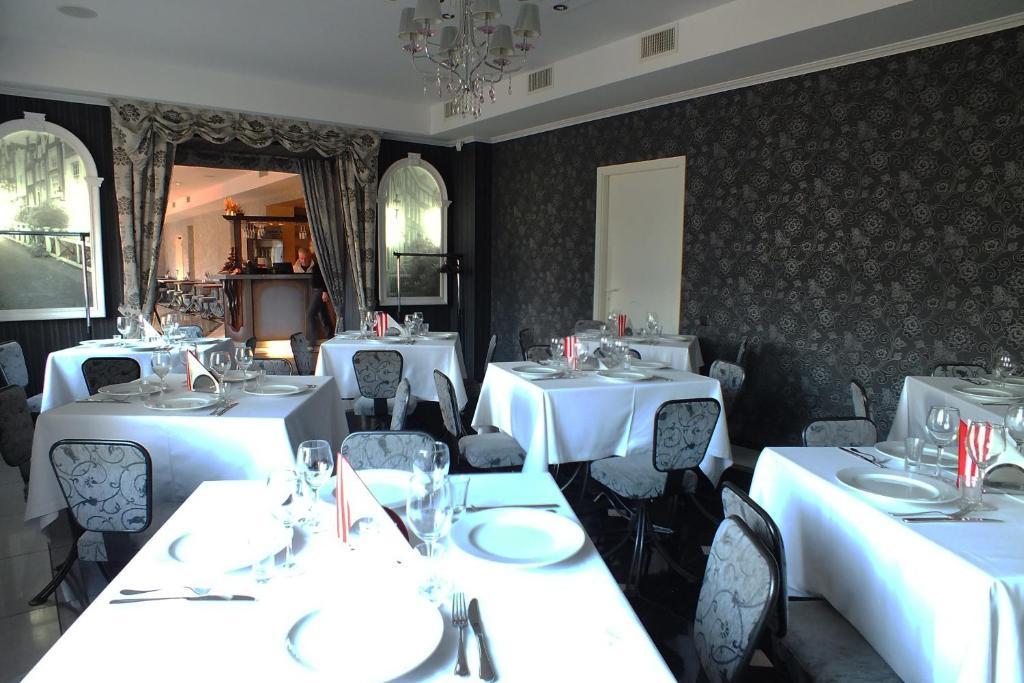 Apalenis Hotel Рига Екстериор снимка